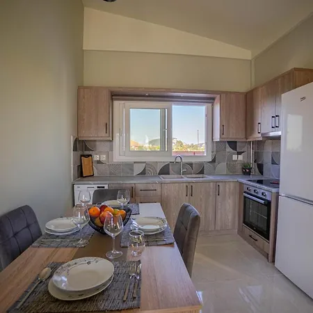 Augoustinos Luxury Vilă