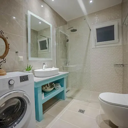 Vilă Augoustinos Luxury Sarakinádhon