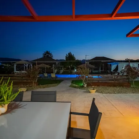 Вилла Augoustinos Luxury *